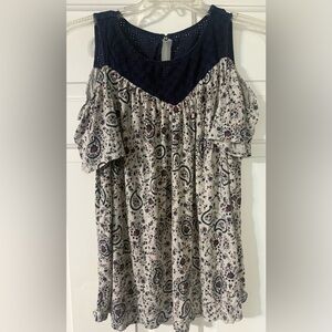 Torrid 1X Floral Print Cold Shoulder Top